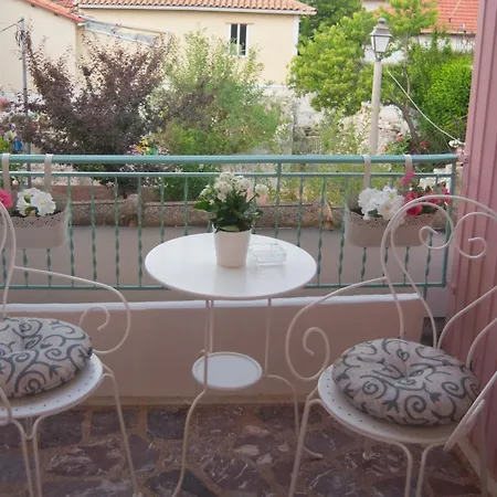 La Casa Rosa Lefkáda